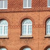 Landeshaus Kiel mit sanierten Fenstern
